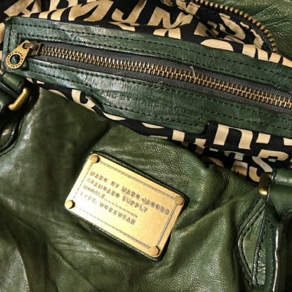 MARC BY MARC JACOBS Green Leather Boston Duffle BagVintage EUC! - Picture 8 of 14